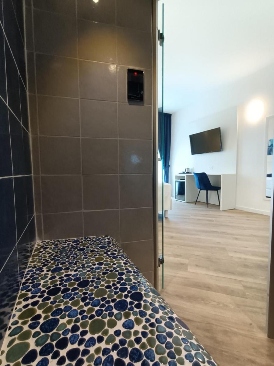 צ'יוויטווקיה Hotel Smart Cruise מראה חיצוני תמונה
