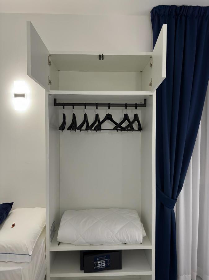 צ'יוויטווקיה Hotel Smart Cruise מראה חיצוני תמונה